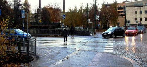 menyeberang jalan rambu lalu lintas