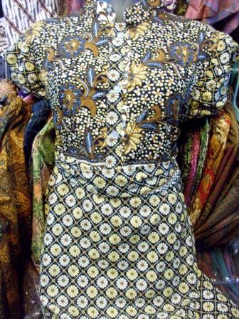 grosir batik klewer solo terlaris ika yuliani 1