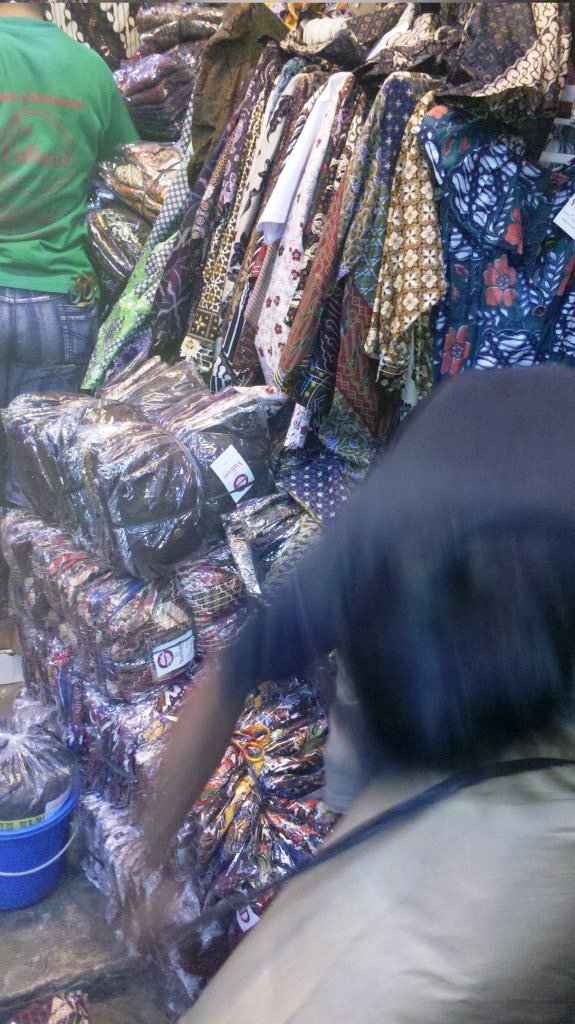 Grosir batik pasar klewer solo