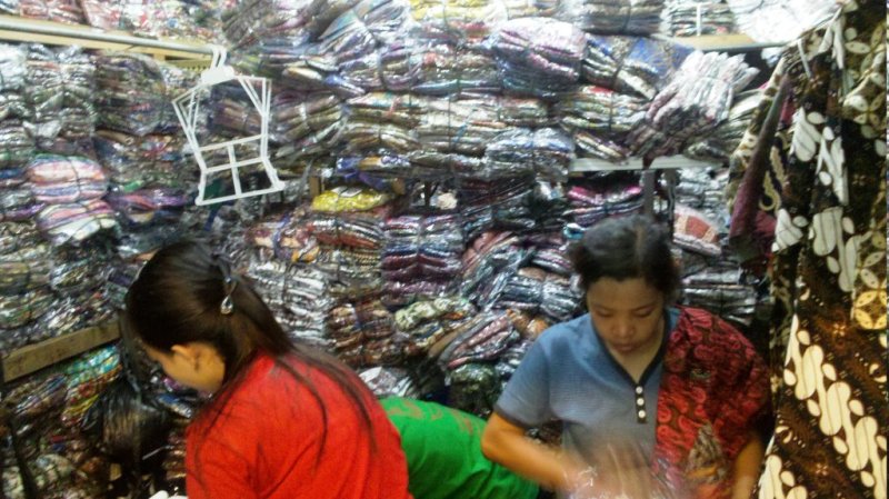 Grosir batik pasar klewer solo