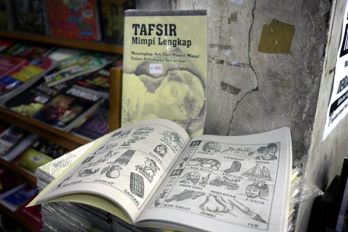 buku tafsir mimpi, best seller book in magelang