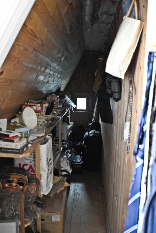 Gudang kecil di lantai 2