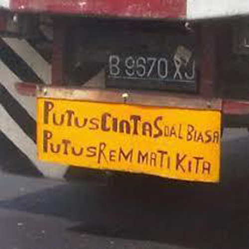 Status kata lucu bijak di Bak Belakang Truk