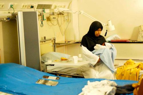 Di ruang perawatan bayi