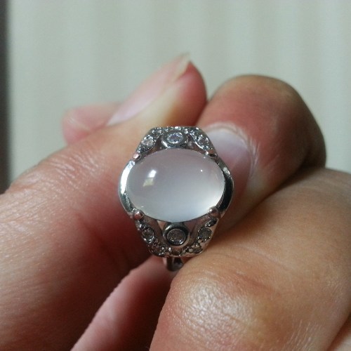 Batu akik cincin Obi Maluku Utara