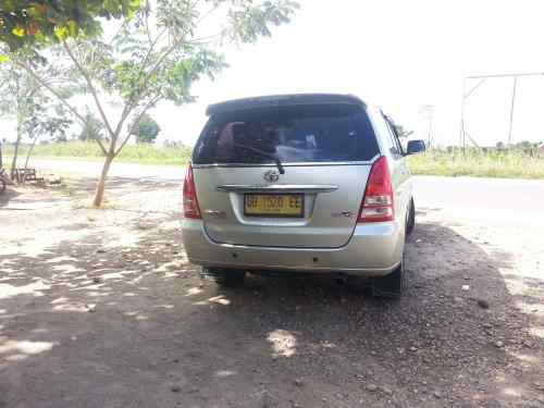 Innova angkot Halmahera