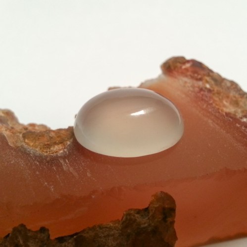 Batu Obi leci Maluku