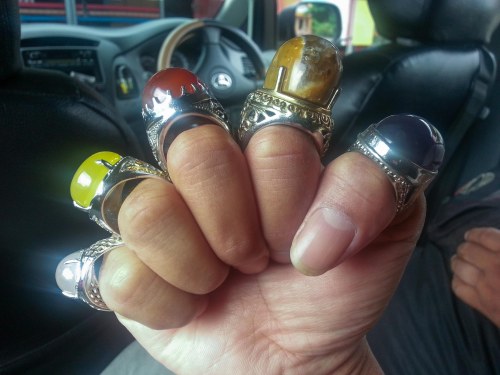 Batu akik halmahera utara