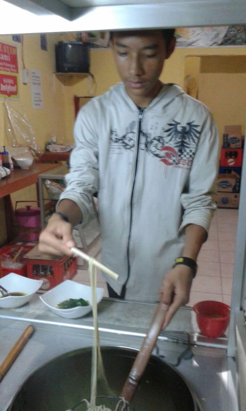 royan membuat bakso
