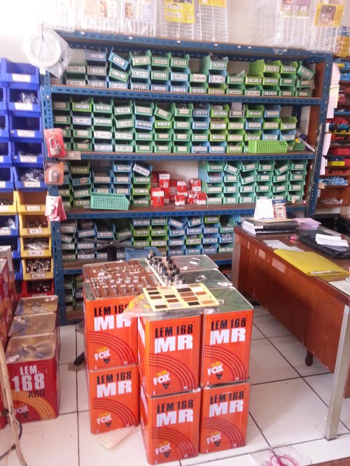 toko penjual asesoris furniture bogor