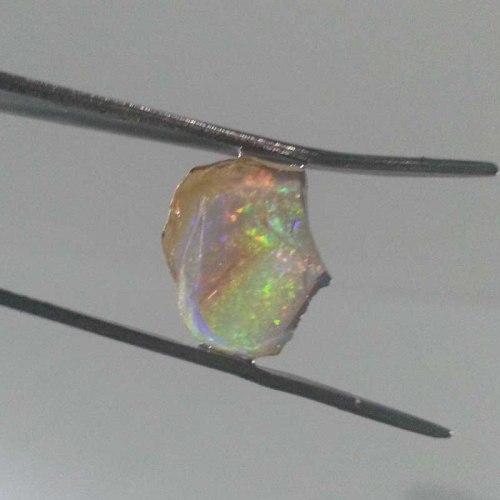 Bahan kalimaya teh yang full jarong. Warnanya cantik sekali.