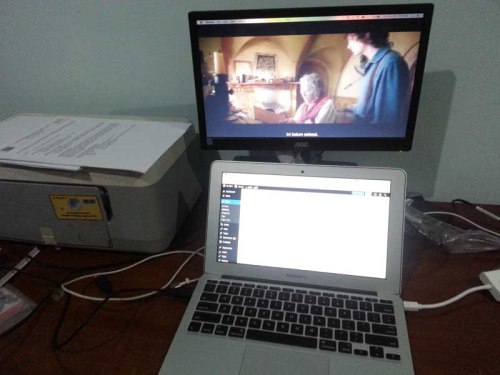 Two monitors MacBook Air