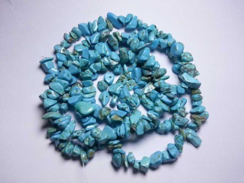 Bahan kerikil pirus (turquoise) untuk kalung dan gelang. Bahan sudah dilubangi dan dipoles, tinggal diberi tali saja.