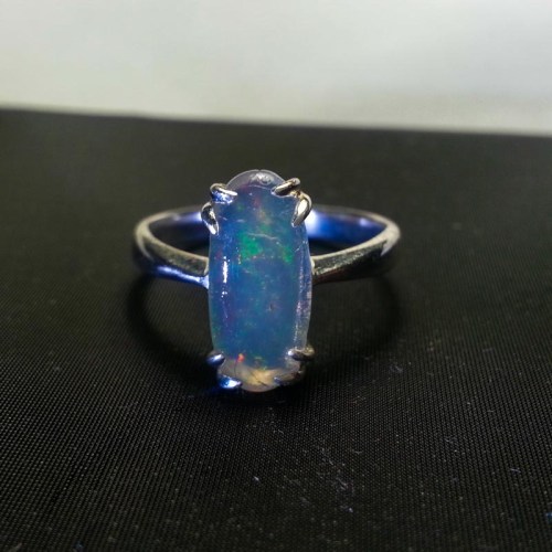 Opal Kalimaya kristal solid play colour.