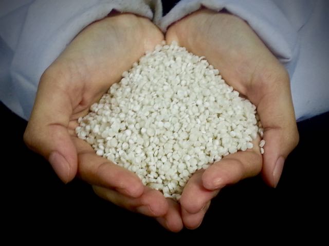 Biji bioplastik selulosa sawit